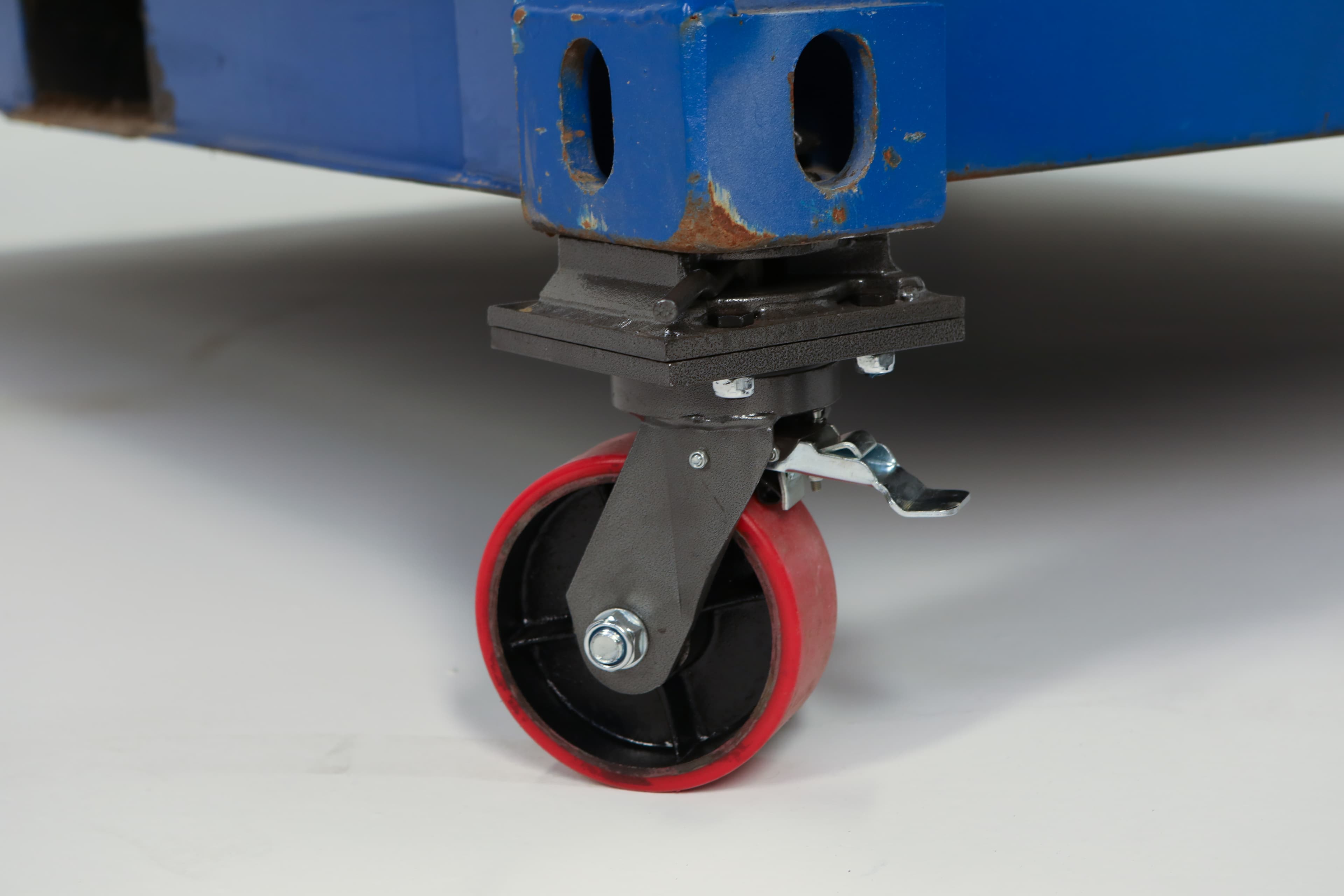 4187 3 Container Swivel Caster 4.jpg